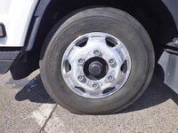 いすゞフォワード平ボディ中型（4t）[写真20]