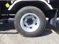 いすゞフォワード平ボディ中型（4t）[写真21]