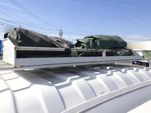 いすゞフォワード平ボディ中型（4t）[写真26]