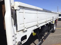 いすゞフォワード平ボディ中型（4t）[写真30]