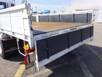 いすゞフォワード平ボディ中型（4t）[写真33]