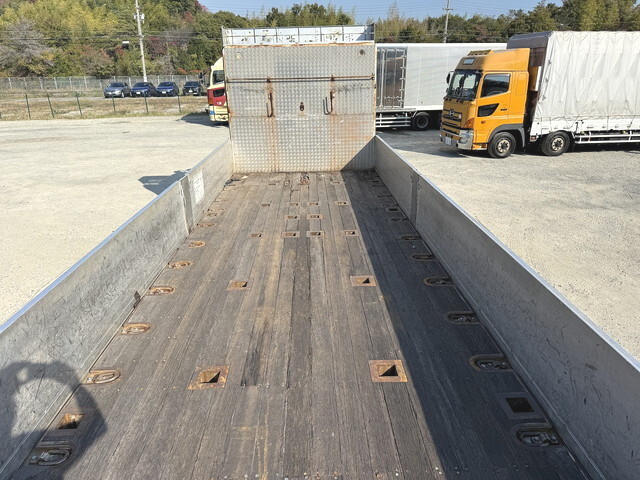 日野プロフィアアルミブロック大型（10t）[写真10]