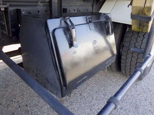 三菱ふそうキャンターパッカー車（塵芥車）小型（2t・3t）[写真37]