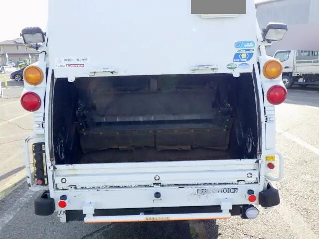 三菱ふそうキャンターパッカー車（塵芥車）小型（2t・3t）[写真06]
