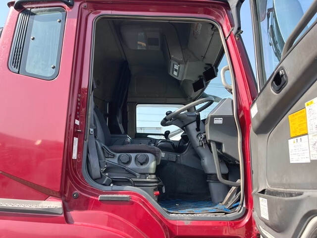 三菱ふそうスーパーグレートトレーラーヘッド（トラクターヘッド）大型（10t）[写真25]