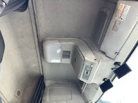 三菱ふそうスーパーグレートトレーラーヘッド（トラクターヘッド）大型（10t）[写真27]