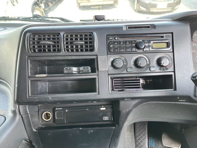 三菱ふそうスーパーグレートトレーラーヘッド（トラクターヘッド）大型（10t）[写真33]