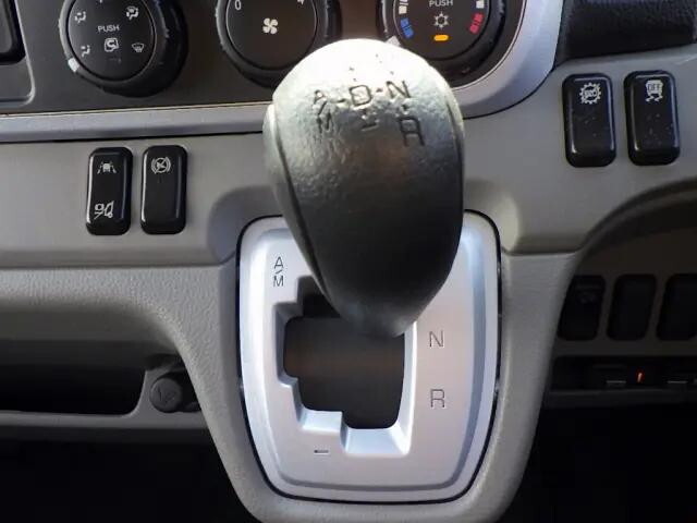 三菱ふそうキャンターダブルキャブ（Wキャブ）小型（2t・3t）[写真14]