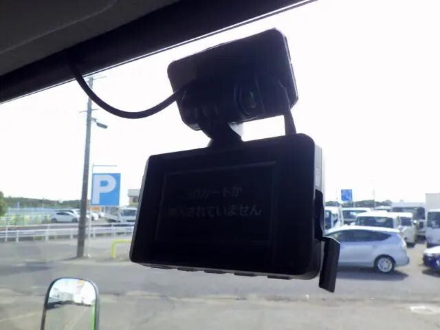 三菱ふそうキャンターダブルキャブ（Wキャブ）小型（2t・3t）[写真19]