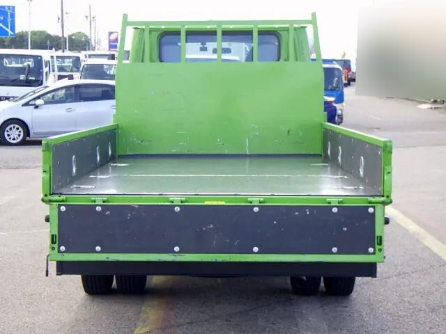 三菱ふそうキャンターダブルキャブ（Wキャブ）小型（2t・3t）[写真05]