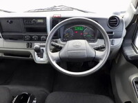 UDトラックスキャンターアルミブロック小型（2t・3t）[写真13]