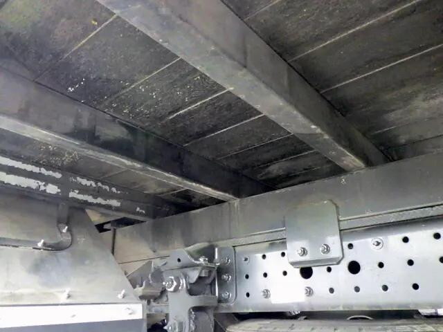 UDトラックスキャンターアルミブロック小型（2t・3t）[写真27]