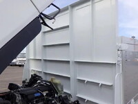 UDトラックスキャンターアルミブロック小型（2t・3t）[写真31]