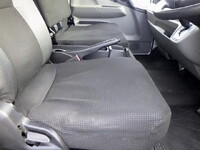 UDトラックスキャンターアルミブロック小型（2t・3t）[写真35]