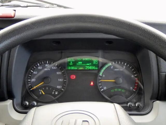 UDトラックスキャンターアルミブロック小型（2t・3t）[写真40]