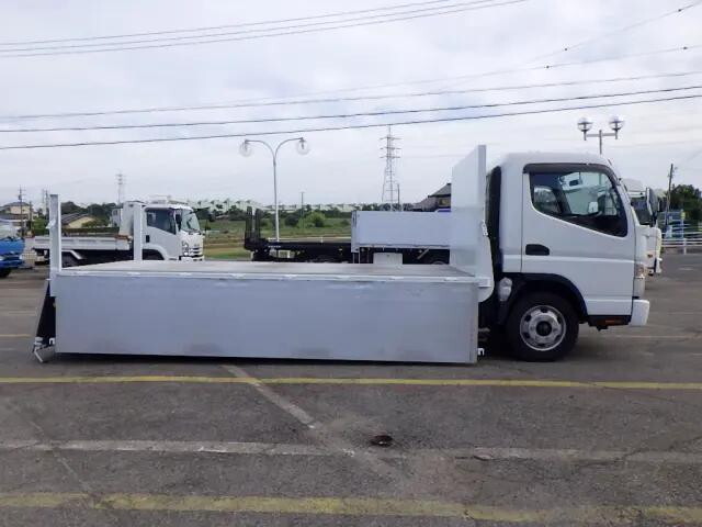 UDトラックスキャンターアルミブロック小型（2t・3t）[写真06]