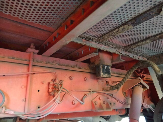 UDトラックスその他の車種アルミブロック大型（10t）[写真15]