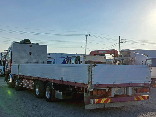 UDトラックスその他の車種アルミブロック大型（10t）[写真02]