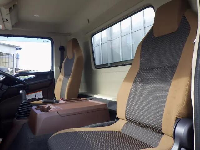 日野レンジャーアルミブロック中型（4t）[写真13]