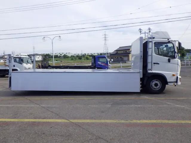 日野レンジャーアルミブロック中型（4t）[写真06]