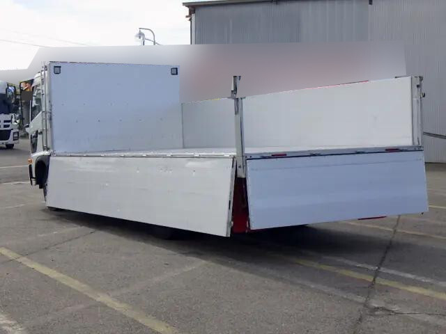 日野レンジャーアルミブロック中型（4t）[写真08]