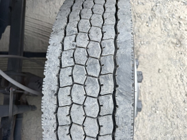 三菱ふそうファイターアルミウイング中型（4t）[写真17]