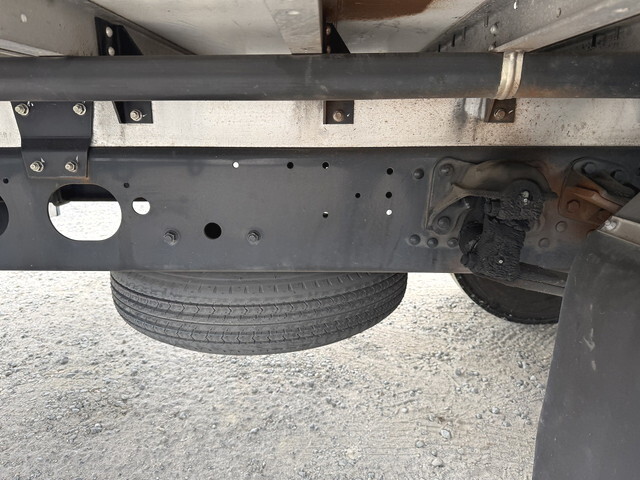 三菱ふそうファイターアルミウイング中型（4t）[写真22]