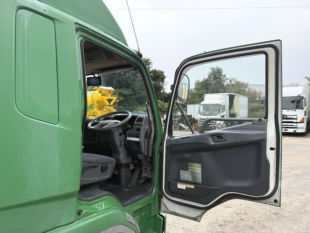 三菱ふそうファイターアルミウイング中型（4t）[写真27]