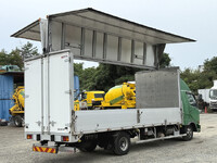 三菱ふそうファイターアルミウイング中型（4t）[写真02]