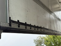 三菱ふそうファイターアルミウイング中型（4t）[写真08]