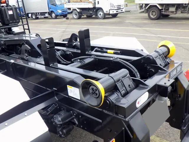 三菱ふそうファイターコンテナ専用車中型（4t）[写真28]