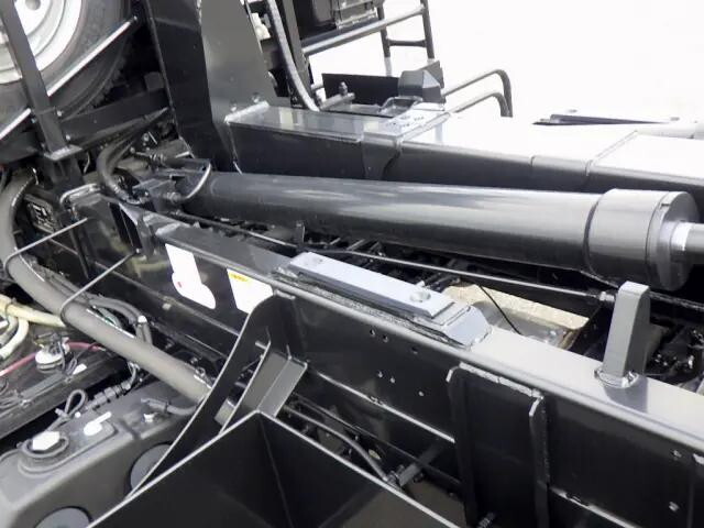 三菱ふそうファイターコンテナ専用車中型（4t）[写真08]