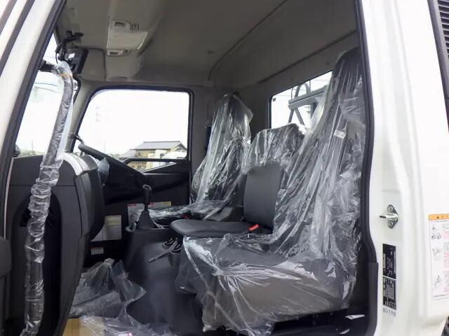 三菱ふそうファイターコンテナ専用車中型（4t）[写真09]