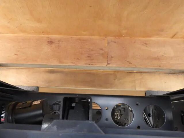 日産エルフアルミブロック小型（2t・3t）[写真25]