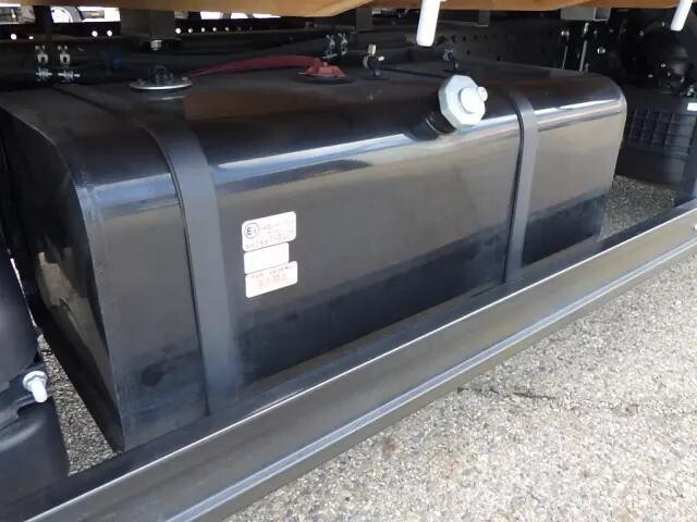 日産エルフアルミブロック小型（2t・3t）[写真27]