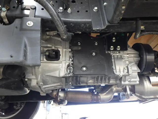 日産エルフアルミブロック小型（2t・3t）[写真29]