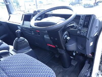 日産エルフアルミブロック小型（2t・3t）[写真35]