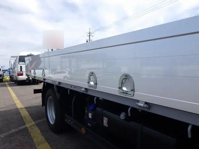 日産エルフアルミブロック小型（2t・3t）[写真09]