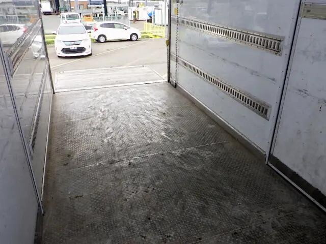 日野レンジャーパネルバン増トン（6t・8t）[写真11]