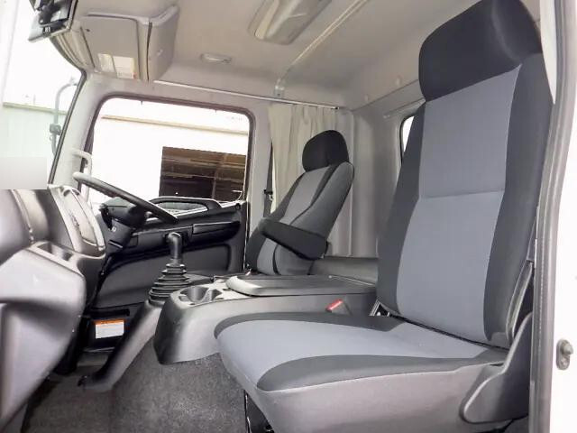 日野レンジャーパネルバン増トン（6t・8t）[写真21]