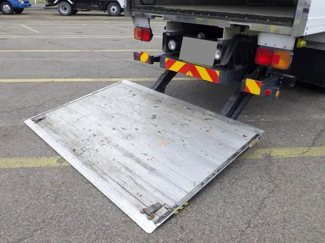 日野レンジャーパネルバン増トン（6t・8t）[写真07]