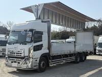 UDトラックスその他の車種アルミウイング大型（10t）[写真01]