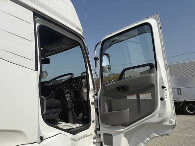 UDトラックスその他の車種アルミウイング大型（10t）[写真31]