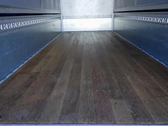 日野デュトロアルミウイング小型（2t・3t）[写真15]