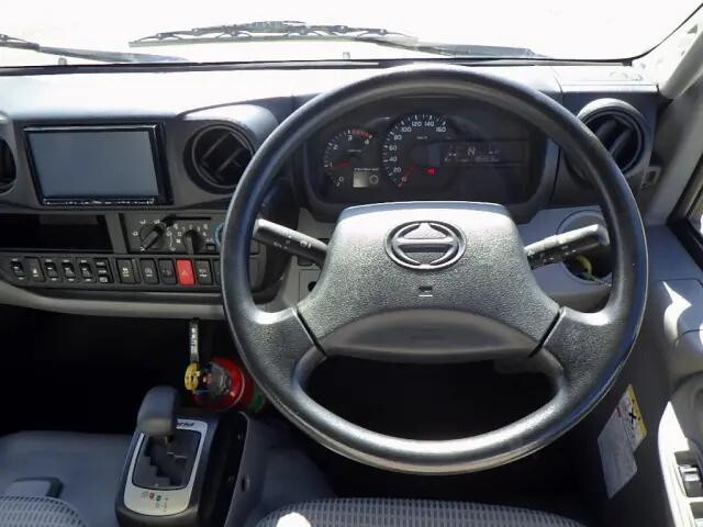 日野デュトロアルミウイング小型（2t・3t）[写真19]