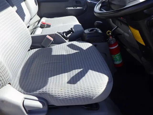 日野デュトロアルミウイング小型（2t・3t）[写真37]