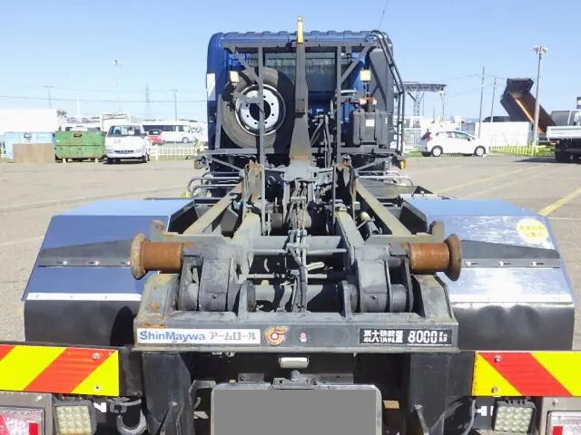 日野レンジャーコンテナ専用車増トン（6t・8t）[写真05]