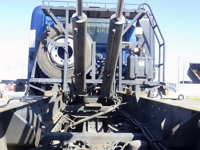 日野レンジャーコンテナ専用車増トン（6t・8t）[写真09]