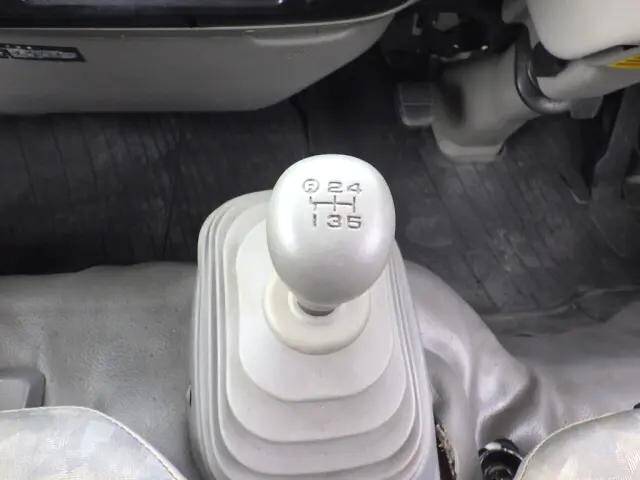 日野デュトロ高所作業車小型（2t・3t）[写真21]