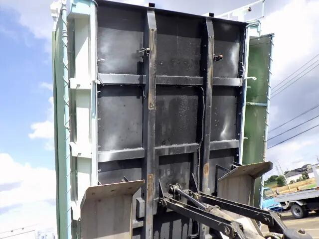 三菱ふそうキャンター深ダンプ（土砂禁ダンプ）小型（2t・3t）[写真11]